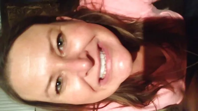 Carrie Humanlyn hồ b ...